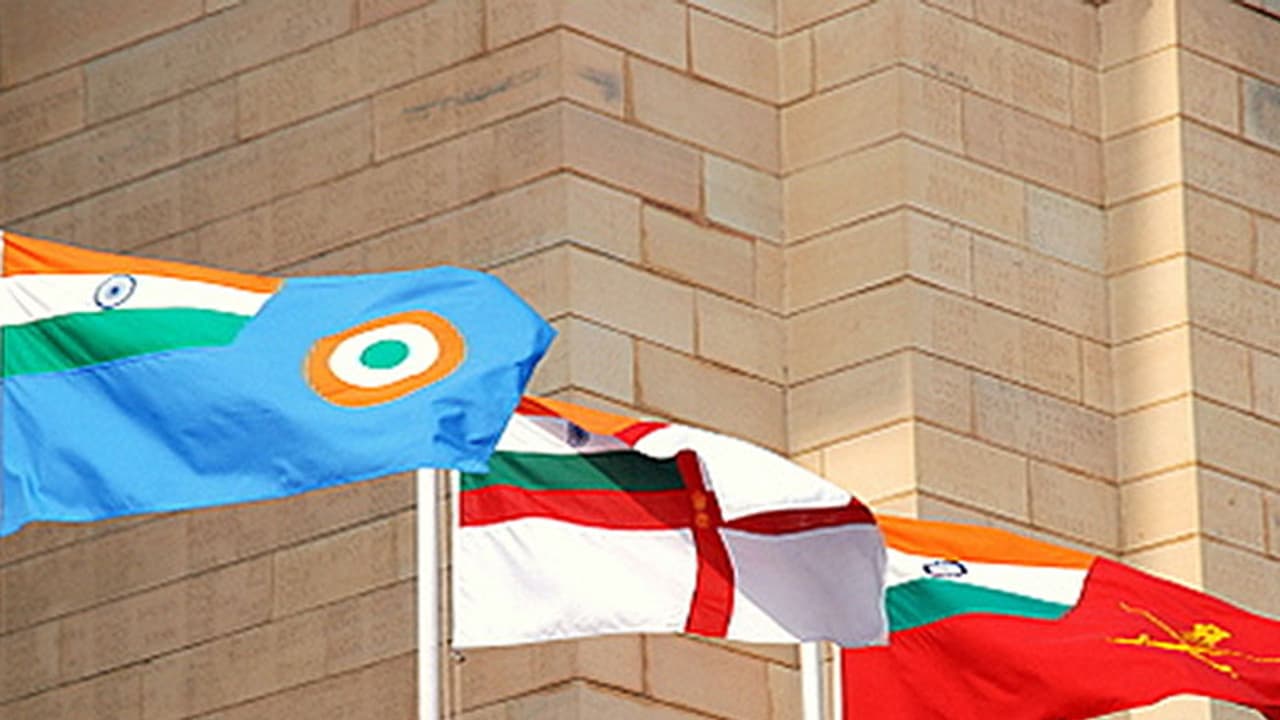 കര വ്യോമ സേനാ തലപ്പത്ത് പുതിയ മേധാവികള്‍
