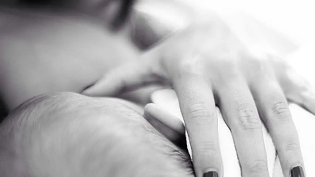 ಮಗುವಿಗೆ ಹಾಲುಣಿಸುತ್ತಿದ್ದ ವೇಳೆ ಅಸಭ್ಯ ವರ್ತನೆ : ವ್ಯಕ್ತಿ ಬಂಧನ