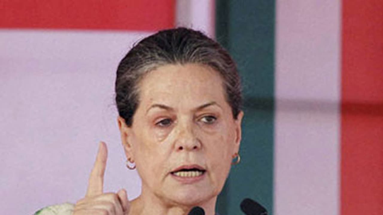 ಸ್ವಾತಂತ್ರ್ಯ ಹೋರಾಟದಲ್ಲಿ ಆರೆಸ್ಸೆಸ್ ಕೊಡುಗೆ ಶೂನ್ಯ: ಸೋನಿಯಾ ಟೀಕೆ