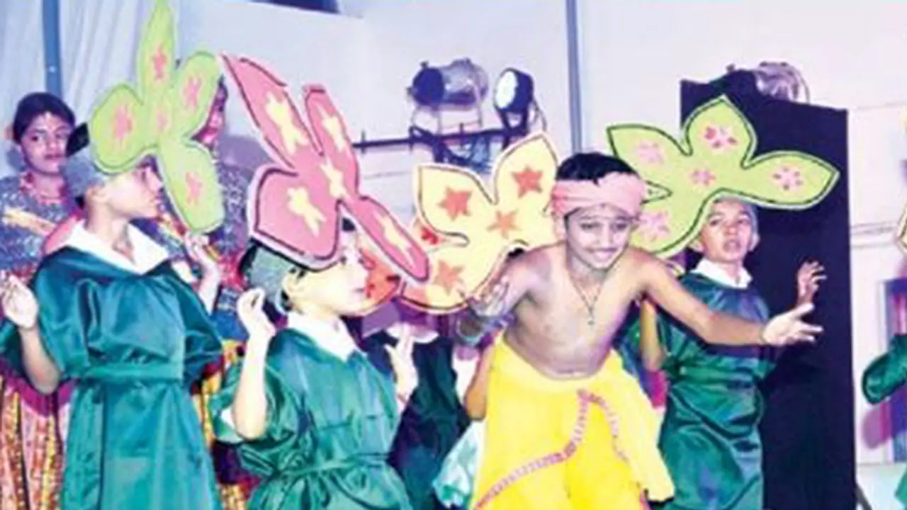 ಕನ್ನಡೇತರ ಮಕ್ಕಳು ಕನ್ನಡ ಕಲಿತು ನಾಟಕ ಮಾಡಿದರು ಕನ್ನಡೇತರ ಮಕ್ಕಳು ಕನ್ನಡ ಕಲಿತು ನಾಟಕ ಮಾಡಿದರು