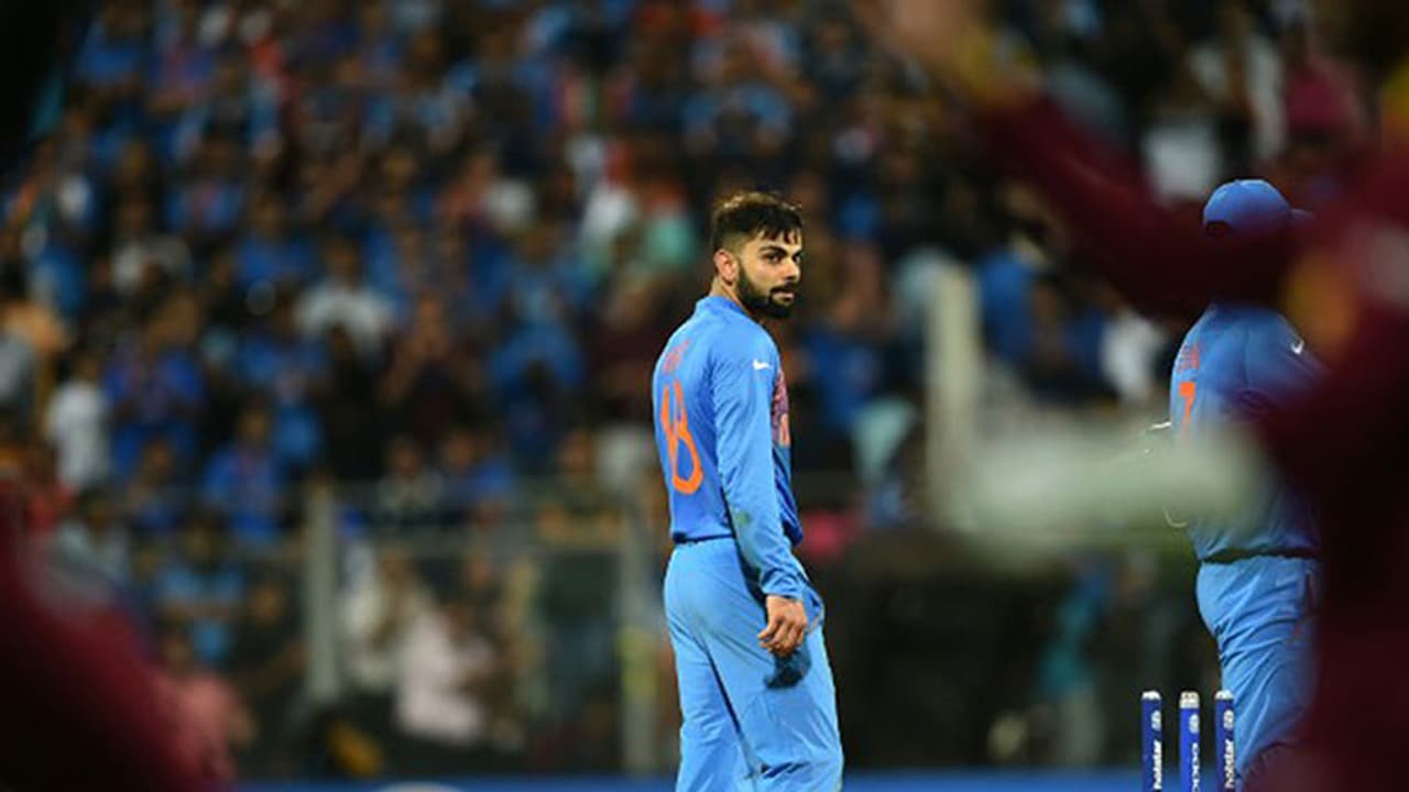 Virat Kohli issues apology on Twitter after RCB's miserable season Virat Kohli issues apology on Twitter after RCB's miserable season