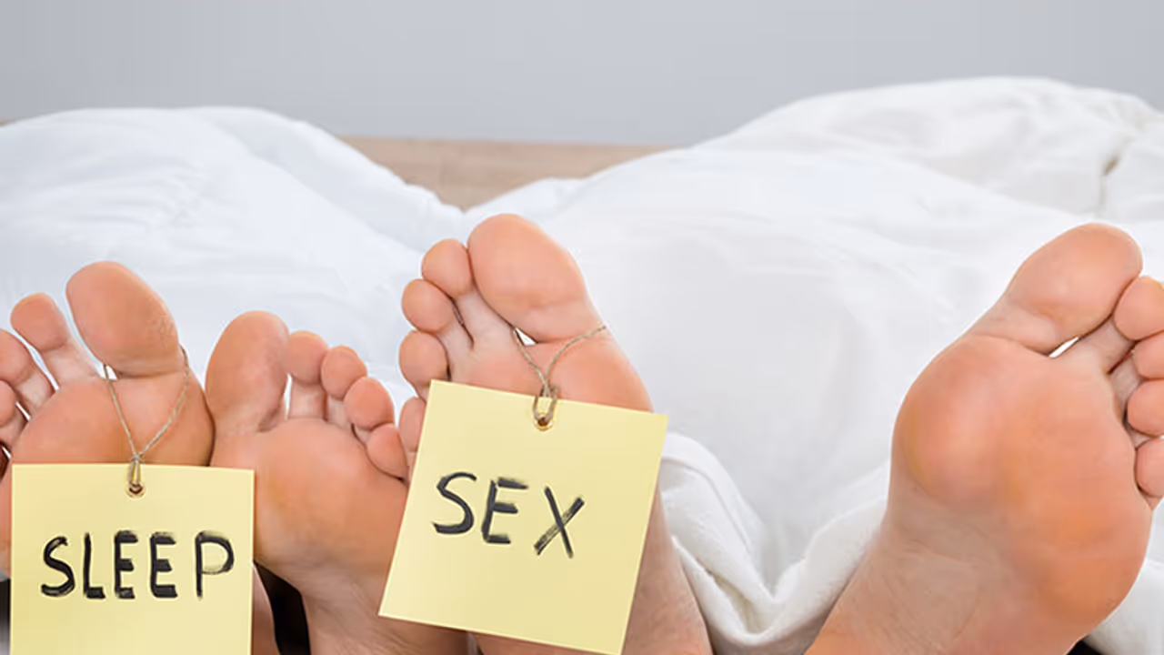 പരസ്യ ബോര്‍ഡ് ഹാക്ക് ചെയ്തു; പട്ടാപ്പകല്‍ നഗര മധ്യത്തില്‍ പോണ്‍ വീഡിയോ !