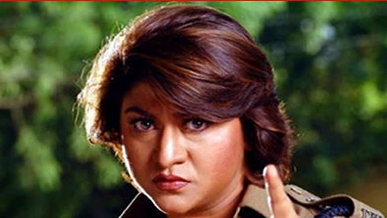 ಮತ್ತೆ ನಟನೆಯತ್ತ ಮುಖ ಮಾಡಿದ ಕನಸಿನ ರಾಣಿ ಮಾಲಾಶ್ರೀ ಮತ್ತೆ ನಟನೆಯತ್ತ ಮುಖ ಮಾಡಿದ ಕನಸಿನ ರಾಣಿ ಮಾಲಾಶ್ರೀ