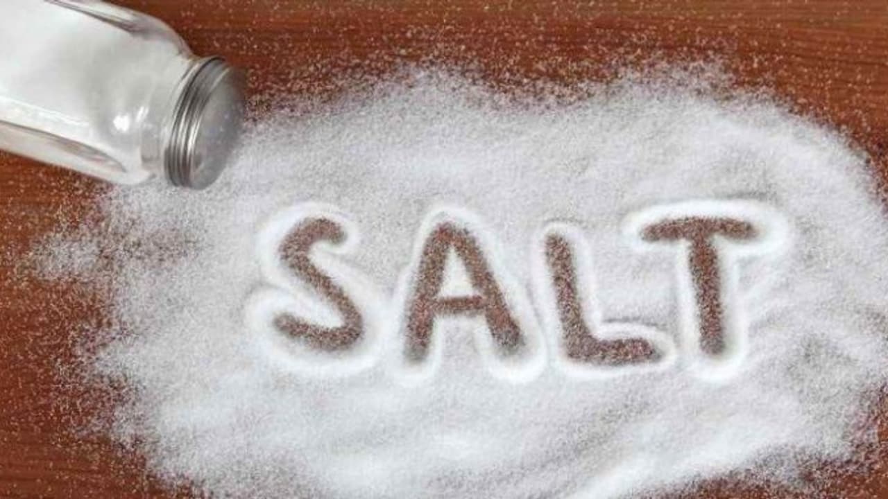 உப்பு கம்மி பண்ணுங்க மக்களே......இல்லையென்றால் இதுதான் கதி......!!! உப்பு கம்மி பண்ணுங்க மக்களே......இல்லையென்றால் இதுதான் கதி......!!!