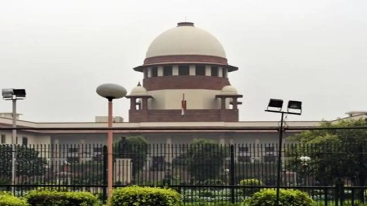 "கோடி கணக்கில் கொள்ளையடிப்பவரை விட்டுவிடுங்கள்; சேலை திருடியவருக்கு சிறையா?" உச்சநீதிமன்றம் கண்டனம் "கோடி கணக்கில் கொள்ளையடிப்பவரை விட்டுவிடுங்கள்; சேலை திருடியவருக்கு சிறையா?" உச்சநீதிமன்றம் கண்டனம்