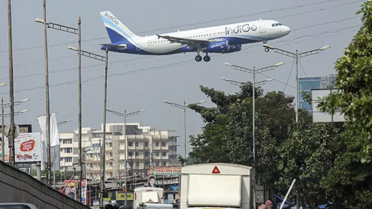Panic aboard Thiruvananthapuram Bengaluru Indigo flight as cabin fills up with smoke