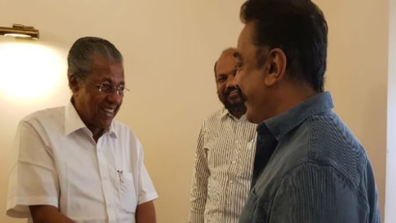 கேரள முதலமைச்சரைச் சந்தித்த 'நம்மவர்'...! கேரள முதலமைச்சரைச் சந்தித்த 'நம்மவர்'...!