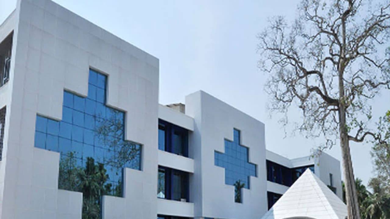 വെള്ളാപ്പള്ളി നടേശന്‍ എഞ്ചിനീയറിംഗ് കോളജില്‍ വിദ്യാര്‍ഥി ആത്മഹത്യക്ക് ശ്രമിച്ചു