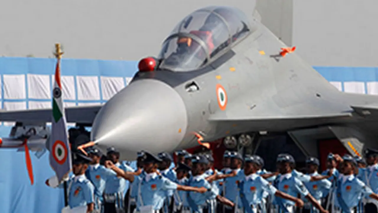 ವಾಯುಪಡೆ ಯೋಧರೇ ಸಿದ್ಧರಾಗಿರಿ; 12000 ಸಿಬ್ಬಂದಿಗೆ ಏರ್'ಚೀಫ್ ಪತ್ರ ವಾಯುಪಡೆ ಯೋಧರೇ ಸಿದ್ಧರಾಗಿರಿ; 12000 ಸಿಬ್ಬಂದಿಗೆ ಏರ್'ಚೀಫ್ ಪತ್ರ