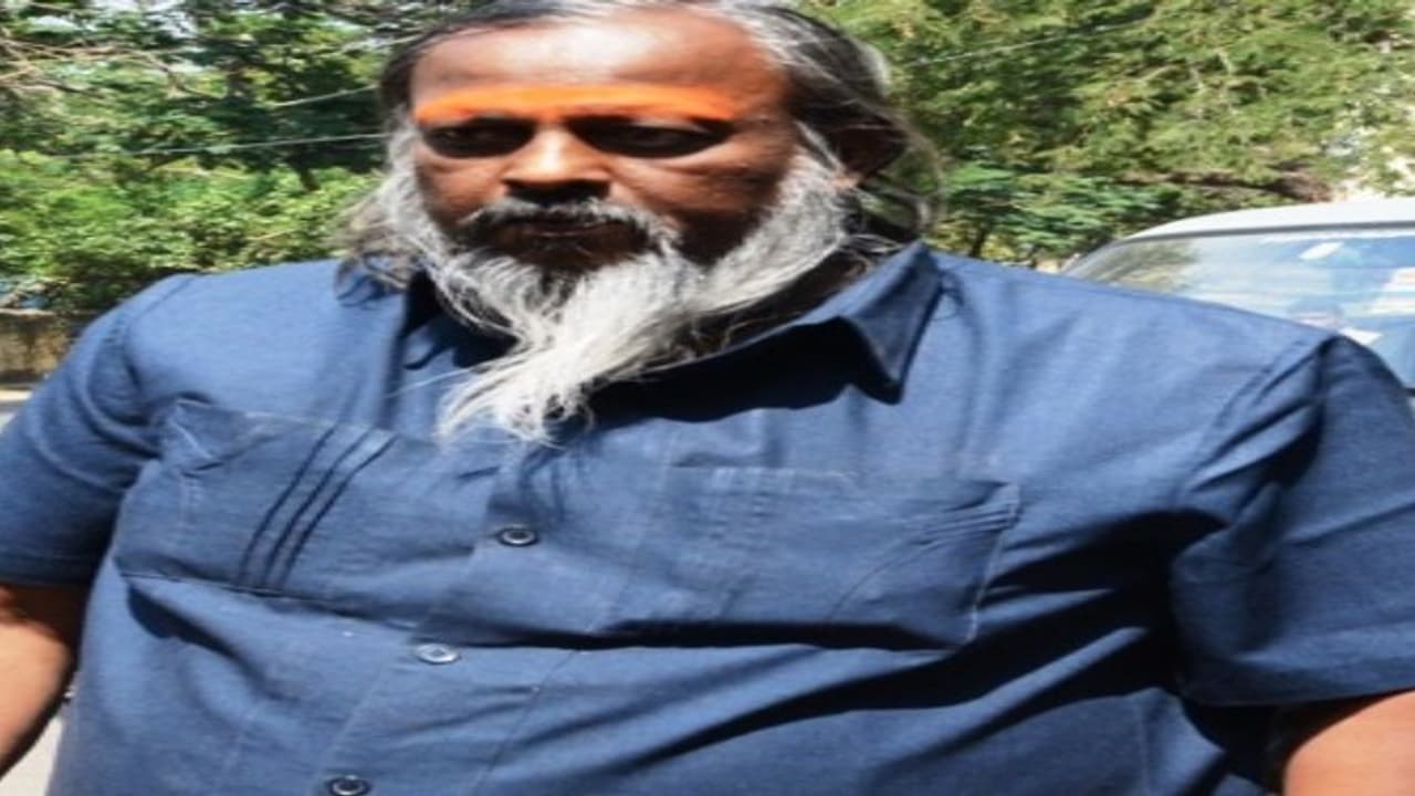 ஓபிஎஸ் அடுத்த முதல்வர் , ஸ்டாலின் நல்லவர் ஜெயலலிதா ஆன்மாவாக பேசிய சபாரி சித்தர் ஓபிஎஸ் அடுத்த முதல்வர் , ஸ்டாலின் நல்லவர் ஜெயலலிதா ஆன்மாவாக பேசிய சபாரி சித்தர்