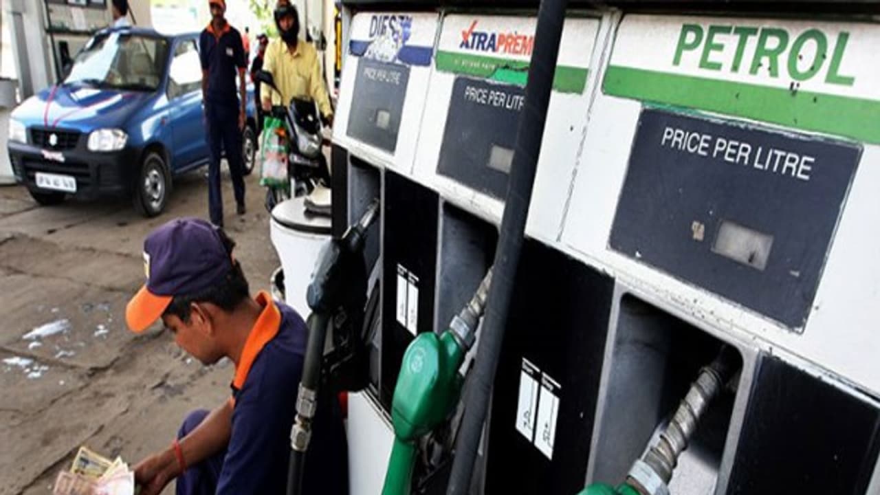 இன்றைய பெட்ரோல் டீசல் விலை ..! இன்றைய பெட்ரோல் டீசல் விலை ..!