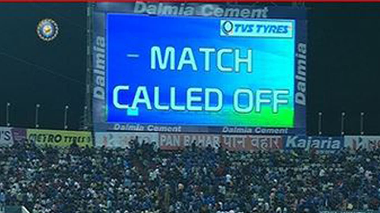 ಮಳೆಗೆ ರದ್ದಾದ ಅಂತಿಮ ಟಿ20 : ಸರಣಿ 1 1 ಸಮಬಲ ಮಳೆಗೆ ರದ್ದಾದ ಅಂತಿಮ ಟಿ20 : ಸರಣಿ 1 1 ಸಮಬಲ