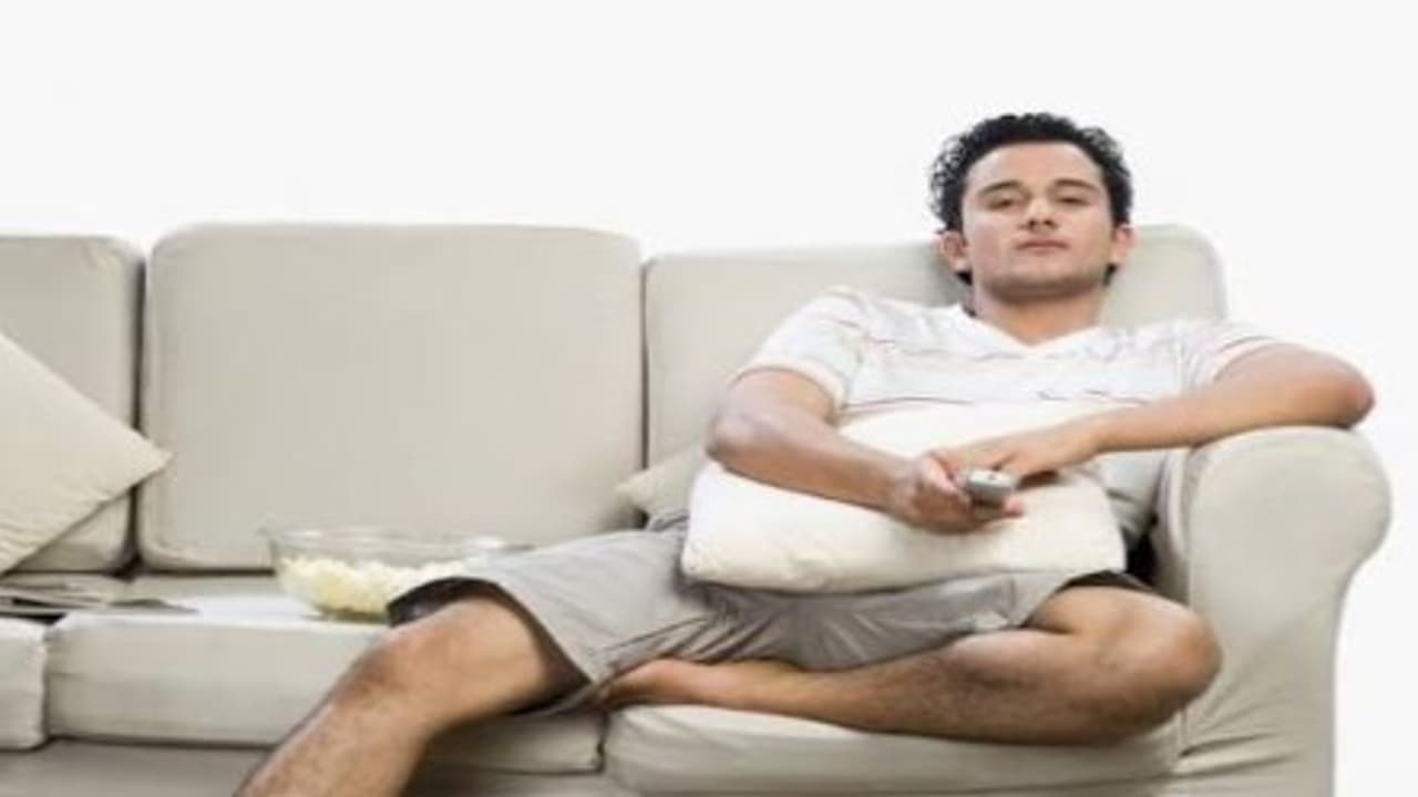 உங்களுக்குத் தெரியுமா? நீண்ட நேரம் உட்கார்ந்திருந்தால் வயிற்றில் கொழுப்பு உண்டாகும்… உங்களுக்குத் தெரியுமா? நீண்ட நேரம் உட்கார்ந்திருந்தால் வயிற்றில் கொழுப்பு உண்டாகும்…