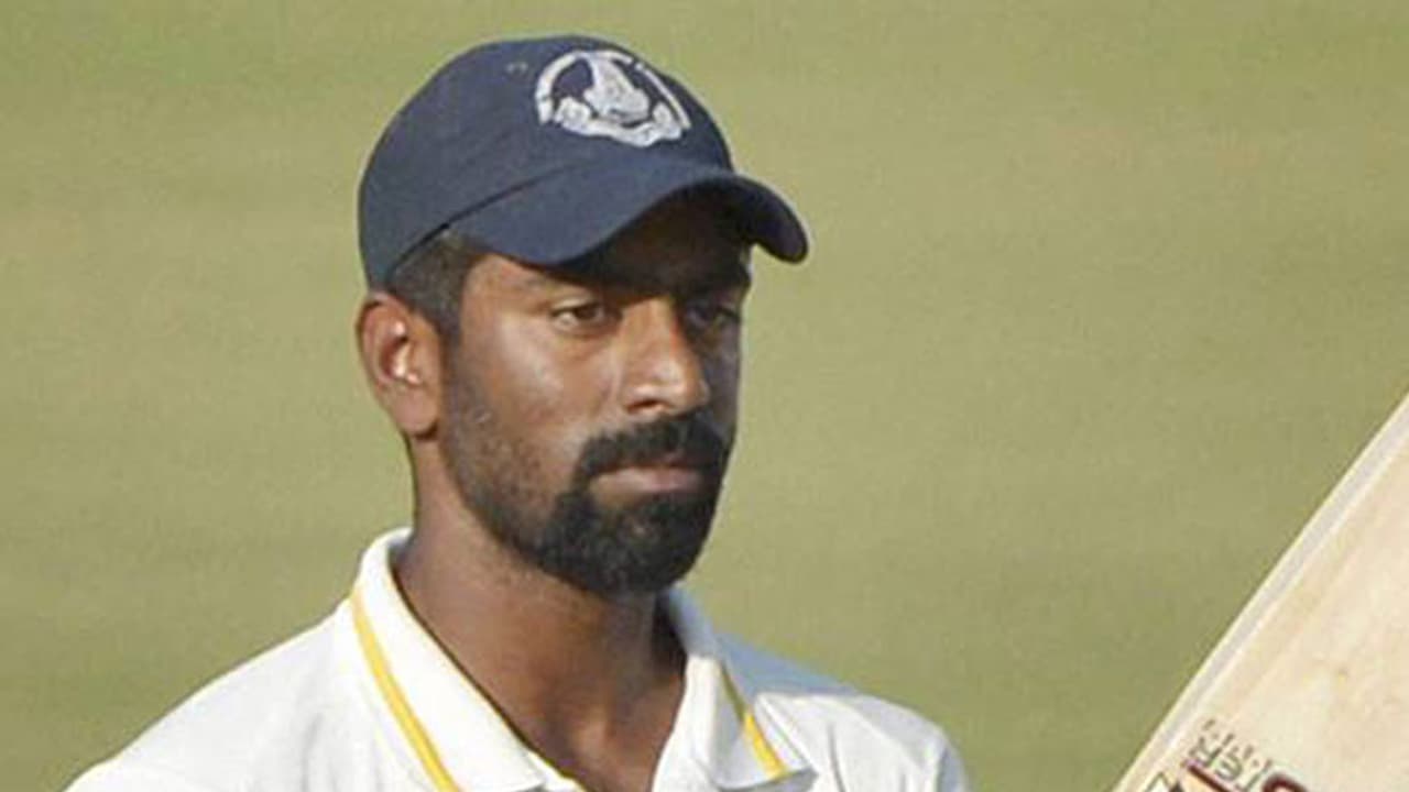 மெகா ஸ்கோர் அடித்த மும்பை அணி.. தமிழ்நாடு அணி தரமான தொடக்கம்