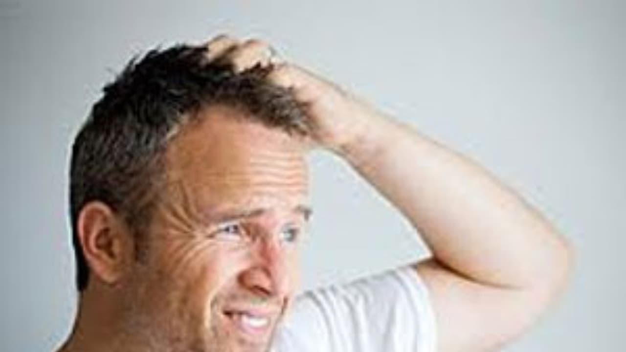 தலையில் உண்டாகும் அரிப்பை குணப்படுத்த நான்கு அற்புத மருத்துவ குறிப்புகள் இருக்கு... தலையில் உண்டாகும் அரிப்பை குணப்படுத்த நான்கு அற்புத மருத்துவ குறிப்புகள் இருக்கு...