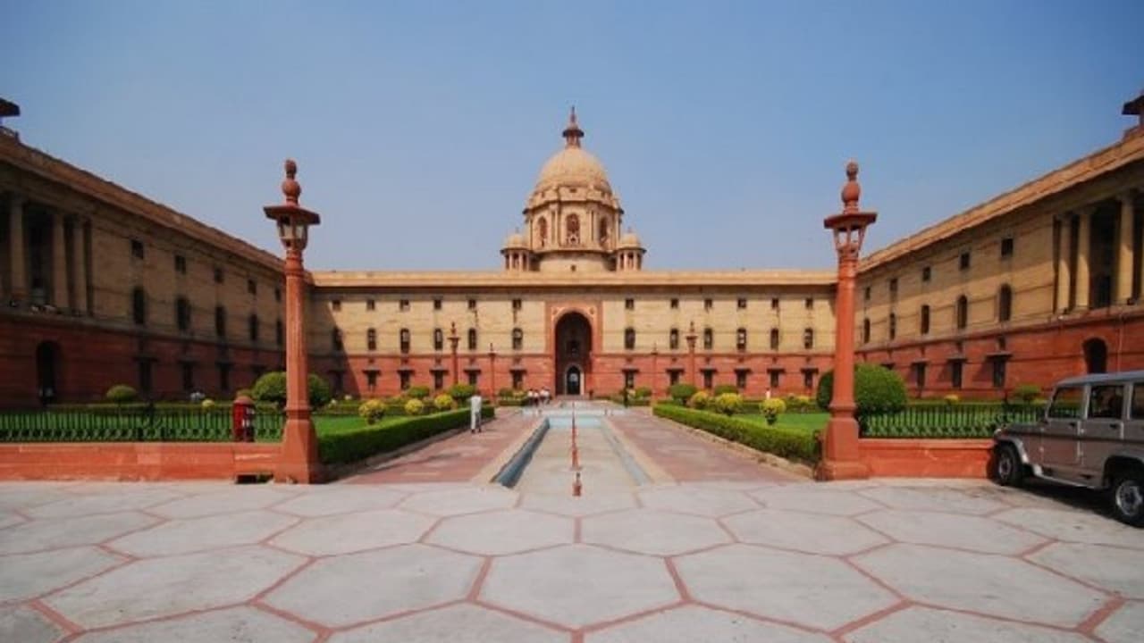 வங்கிகள், காப்பீடு நிறுவனங்கள் ‘புலம்பல்’ கழிவறை கட்டி காலாண்டுக்கு அறிக்கை அனுப்ப அரசு உத்தரவு வங்கிகள், காப்பீடு நிறுவனங்கள் ‘புலம்பல்’ கழிவறை கட்டி காலாண்டுக்கு அறிக்கை அனுப்ப அரசு உத்தரவு