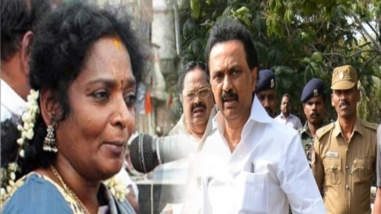 ஸ்டாலினுக்கு எதற்கு துப்பாக்கி ஏந்திய போலீஸார் பாதுகாப்பு? தாறுமாறு கேள்விகேட்டு தெரிக்கவிட்ட தமிழிசை ஸ்டாலினுக்கு எதற்கு துப்பாக்கி ஏந்திய போலீஸார் பாதுகாப்பு? தாறுமாறு கேள்விகேட்டு தெரிக்கவிட்ட தமிழிசை