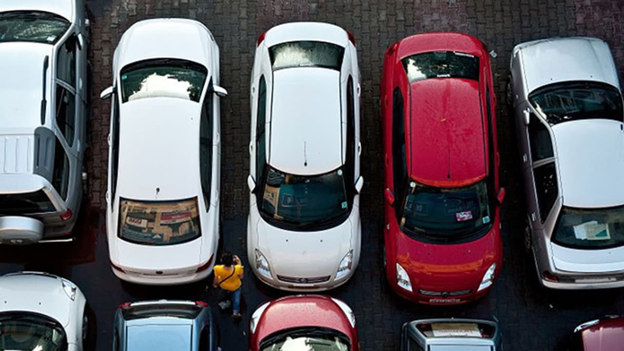 ಮದುವೆಗೆ ಸಂಭ್ರಮದಲ್ಲಿ ಮಲಗಿದ್ದ ಮಗುವನ್ನು ಕಾರಿನಲ್ಲೇ ಮರೆತ ದಂಪತಿ, ನರಳಿ ಪ್ರಾಣಬಿಟ್ಟ ಕಂದಮ್ಮ! ಮದುವೆಗೆ ಸಂಭ್ರಮದಲ್ಲಿ ಮಲಗಿದ್ದ ಮಗುವನ್ನು ಕಾರಿನಲ್ಲೇ ಮರೆತ ದಂಪತಿ, ನರಳಿ ಪ್ರಾಣಬಿಟ್ಟ ಕಂದಮ್ಮ!