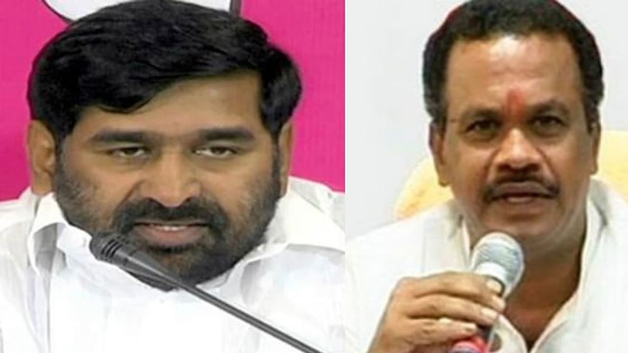 జగదీష్ రెడ్డి వర్సెస్ కోమటిరెడ్డి : ఎవరు ఎంత తిన్నారో.. అంత కక్కిస్తాం వదిలేస్తామా? జగదీష్ రెడ్డి వర్సెస్ కోమటిరెడ్డి : ఎవరు ఎంత తిన్నారో.. అంత కక్కిస్తాం వదిలేస్తామా?