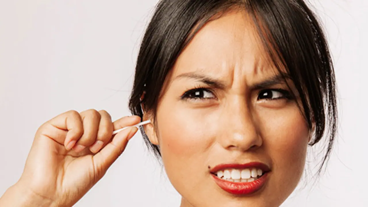 ನಿಮಗೆ ಕಿವಿ ಸರಿಯಾಗಿ ಕೇಳ್ಬೇಕಾ: ಹಾಗಿದ್ರೆ ಈ ತಪ್ಪುಗಳನ್ನ ಇಂದೇ ನಿಲ್ಲಿಸಿ