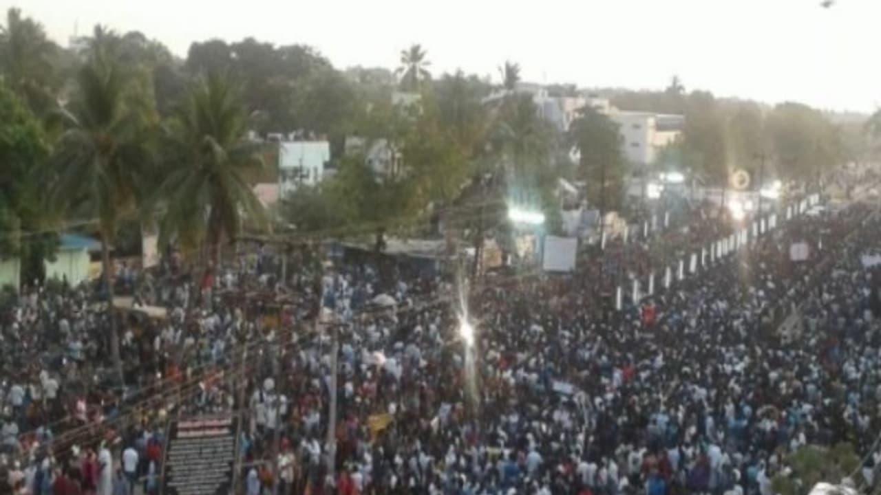 கூடங்குளம் மக்களுக்கு மீண்டும் அதிர்ச்சி...!! ஐந்து கிலோ மீட்டர் தொலைவில் வீடு, கடைகள் கட்ட தடை..!!
