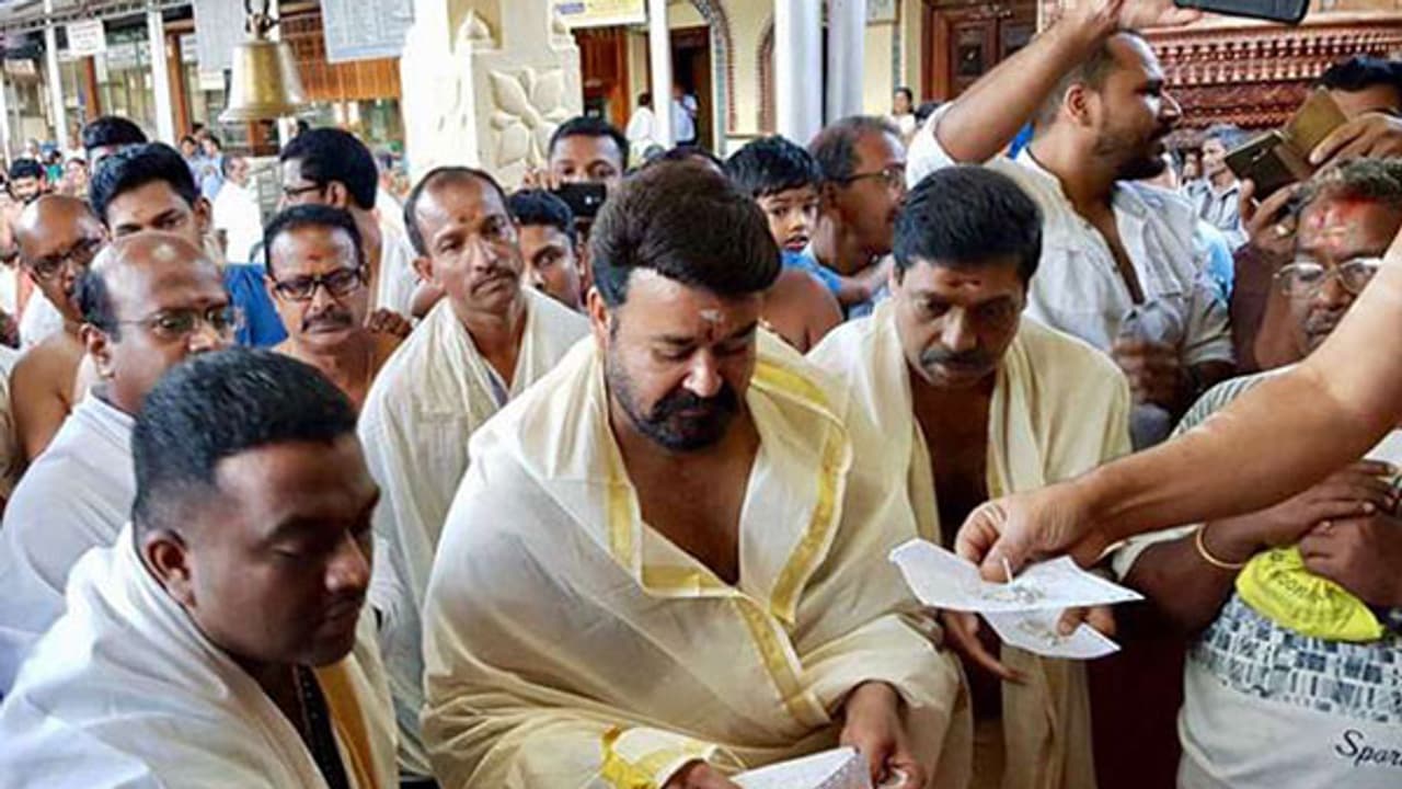 Malayalam superstar Mohanlal visited this temple before sunrise [PHOTOS INSIDE]