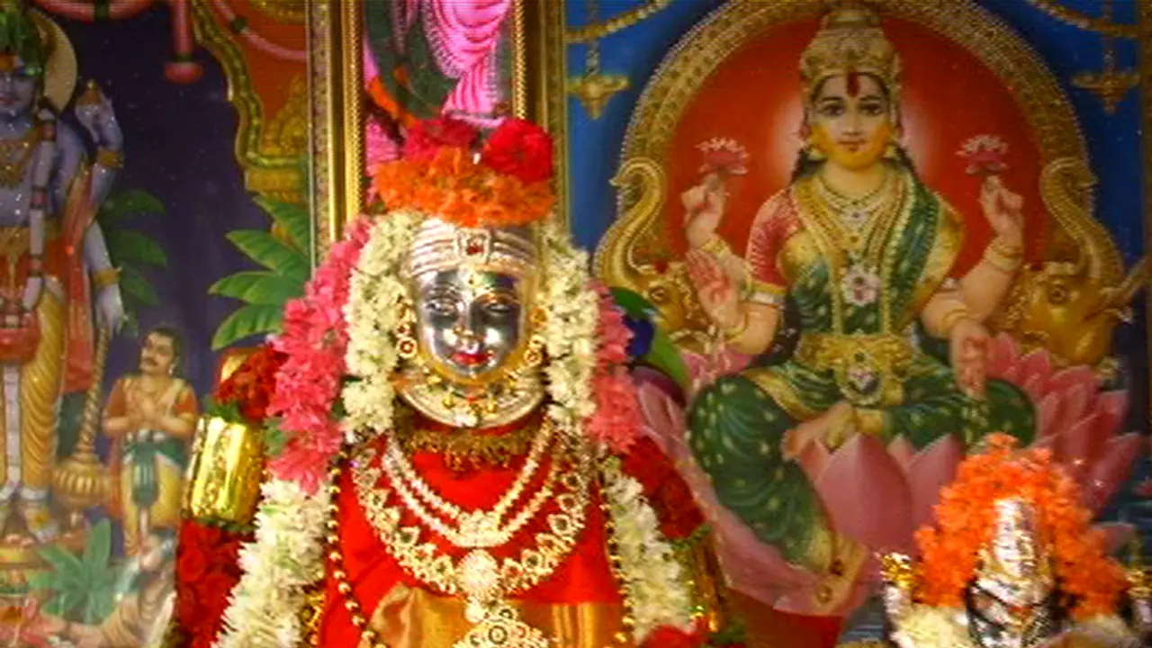 Viral: Man keeps Varamahalakshmi on gold, bed of Rs 73 lakh Viral: Man keeps Varamahalakshmi on gold, bed of Rs 73 lakh