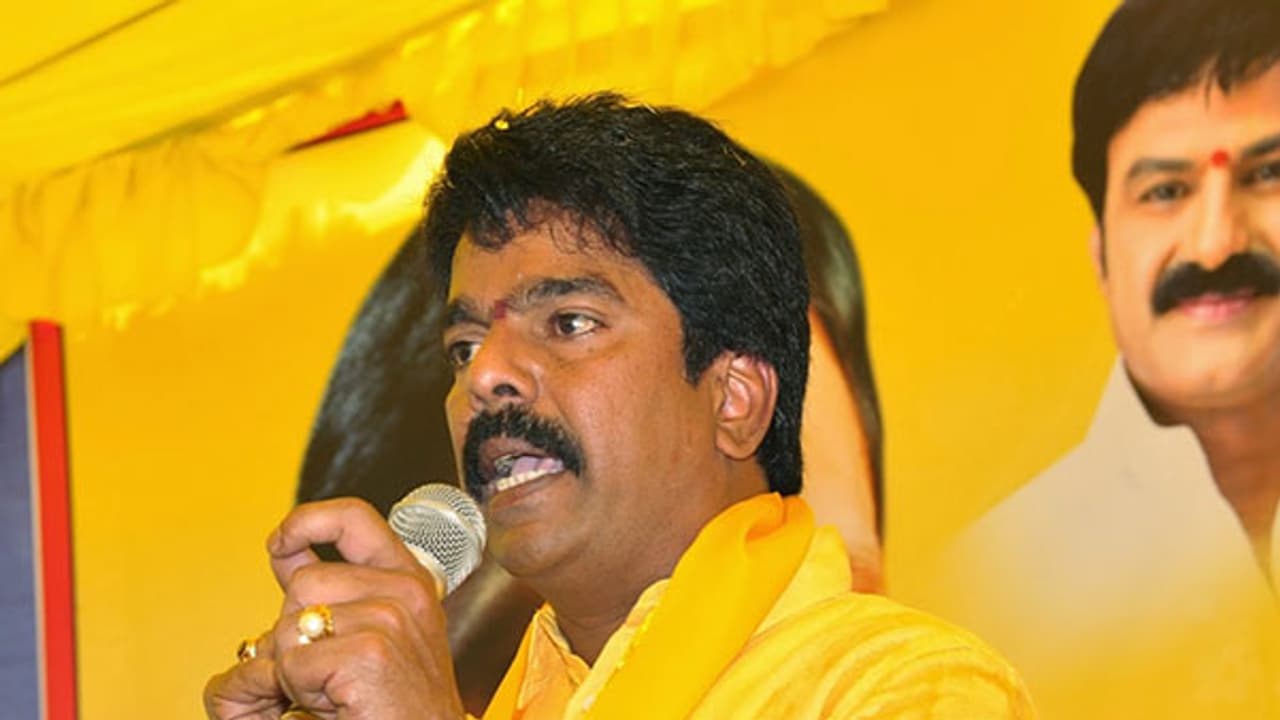 పవన్ లాంగ్ మార్చ్ చూసి వైసీపీ వణికిపోయింది: టీడీపీ నేత బోండా పవన్ లాంగ్ మార్చ్ చూసి వైసీపీ వణికిపోయింది: టీడీపీ నేత బోండా