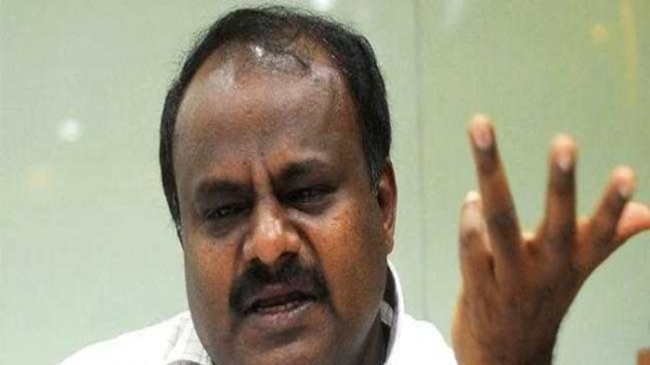 காவிரி மேலாண்மை ஆணையம் சரிப்பட்டு வராது !! எங்கள் தேவைக்கு தண்ணீர் திறக்க அவங்கள எதிர்பார்த்திருக்க முடியாது!! முரண்டு பிடிக்கும் குமாரசாமி …. காவிரி மேலாண்மை ஆணையம் சரிப்பட்டு வராது !! எங்கள் தேவைக்கு தண்ணீர் திறக்க அவங்கள எதிர்பார்த்திருக்க முடியாது!! முரண்டு பிடிக்கும் குமாரசாமி ….