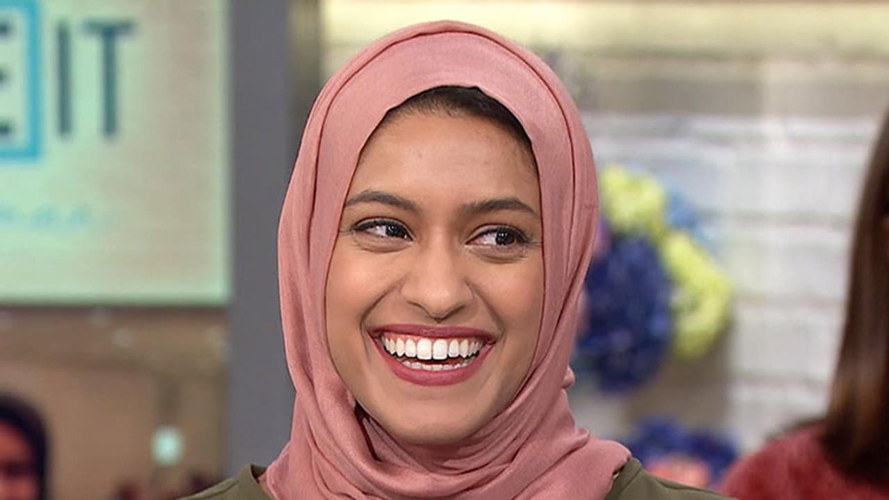 അക്രമിക്കപ്പെട്ടേക്കാം , എങ്കിലും: അമേരിക്കയിലെ ഹിജാബ് ധരിച്ച ആദ്യ മാധ്യമപ്രവര്ത്തക അക്രമിക്കപ്പെട്ടേക്കാം , എങ്കിലും: അമേരിക്കയിലെ ഹിജാബ് ധരിച്ച ആദ്യ മാധ്യമപ്രവര്ത്തക