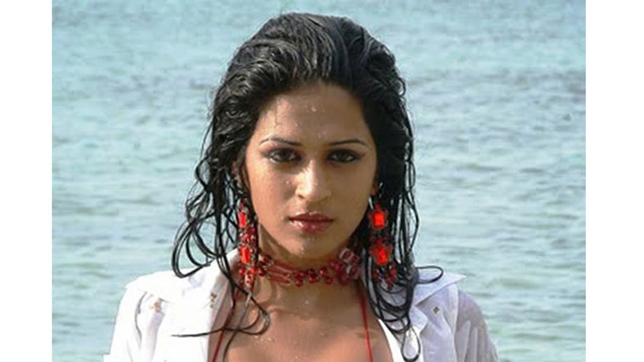 బిగ్ బాస్ 3లో హాట్ బ్యూటీ వైల్డ్ కార్డ్ ఎంట్రీ.. తొలివారం ఆమె బలి ? బిగ్ బాస్ 3లో హాట్ బ్యూటీ వైల్డ్ కార్డ్ ఎంట్రీ.. తొలివారం ఆమె బలి ?