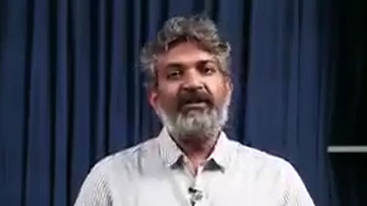 రాజమౌళి ఇంకా ఆ ఇంట్లోనే ఉంటున్నారా? రాజమౌళి ఇంకా ఆ ఇంట్లోనే ఉంటున్నారా?