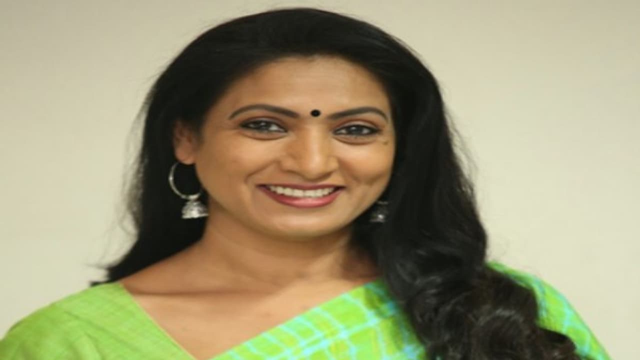 ஒரே ஒரு இரவு என்னுடன் படுக்க வேண்டும்! நடிகையை மிரட்டிய நடிகர்! ஒரே ஒரு இரவு என்னுடன் படுக்க வேண்டும்! நடிகையை மிரட்டிய நடிகர்!