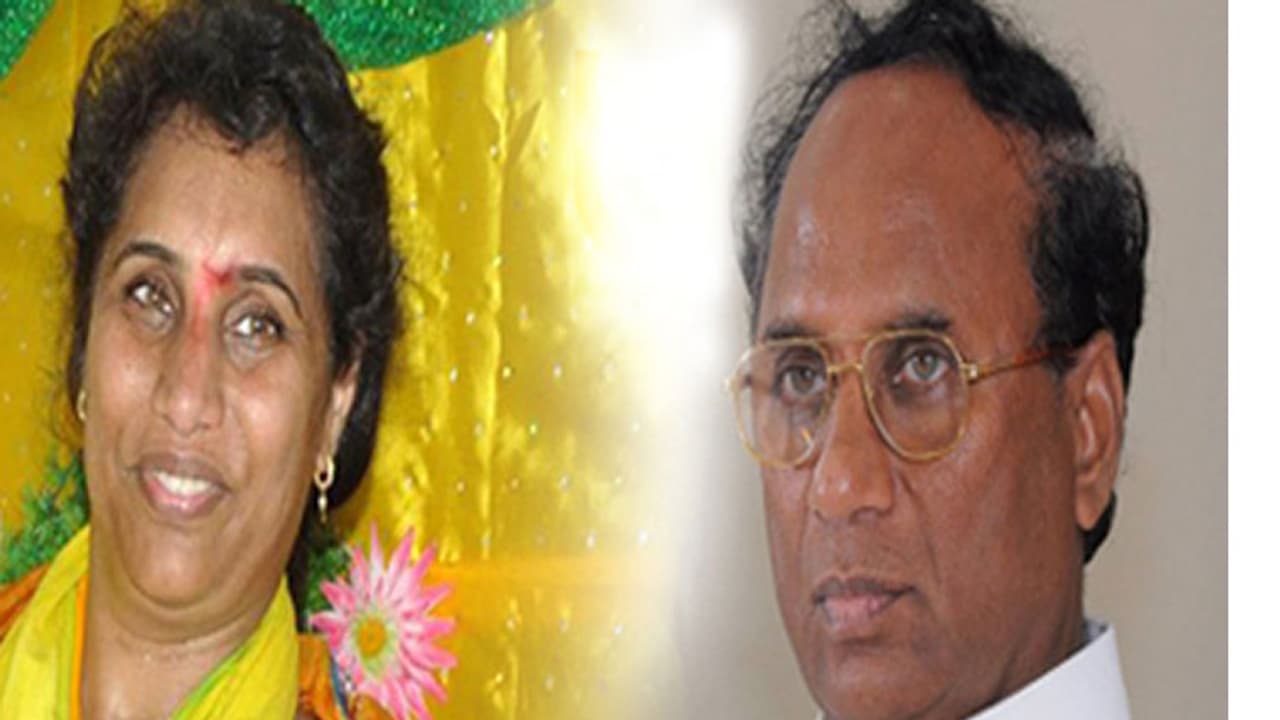 నాన్న తీవ్ర మానసిక ఒత్తిడిలో ఉన్నారు: కోడెల కూతురు విజయలక్ష్మి