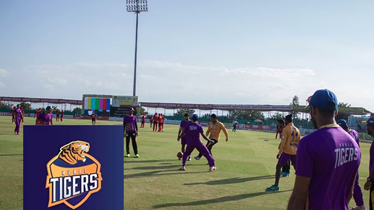 ಕೆಪಿಎಲ್: ಹುಬ್ಬಳ್ಳಿ ಟೈಗರ್ಸ್ ಪಟ್ಟಿ; ಮಯಂಕ್, ವಿನಯ್ ಈಗ ಹುಬ್ಬಳ್ಳಿ ಸ್ಟಾರ್ಸ್ ಕೆಪಿಎಲ್: ಹುಬ್ಬಳ್ಳಿ ಟೈಗರ್ಸ್ ಪಟ್ಟಿ; ಮಯಂಕ್, ವಿನಯ್ ಈಗ ಹುಬ್ಬಳ್ಳಿ ಸ್ಟಾರ್ಸ್