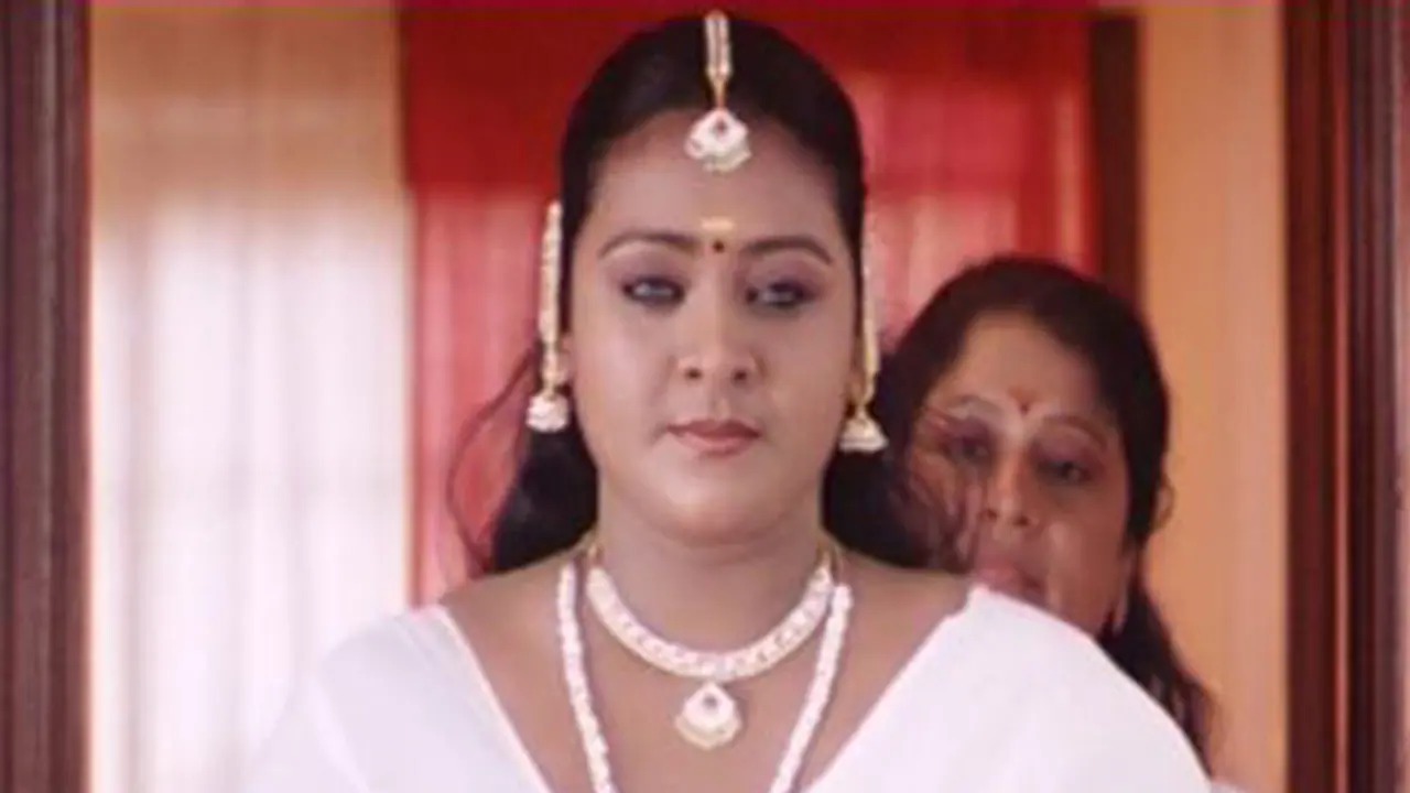 ಹೊಸ ಚಿತ್ರ ಇಲ್ಲದ ಕಾರಣ ತಮಿಳ್ನಾಡಲ್ಲಿ ಶಕೀಲಾ ಚಿತ್ರಗಳ ಭರ್ಜರಿ ಹಬ್ಬ! ಹೊಸ ಚಿತ್ರ ಇಲ್ಲದ ಕಾರಣ ತಮಿಳ್ನಾಡಲ್ಲಿ ಶಕೀಲಾ ಚಿತ್ರಗಳ ಭರ್ಜರಿ ಹಬ್ಬ!