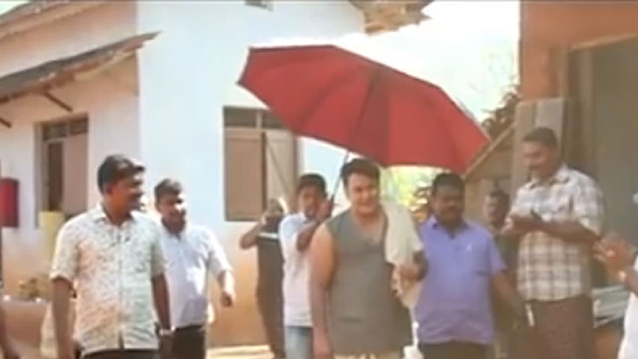 ആരാധകരെ ആവേശത്തിലാഴ്ത്തി ഒടിയന് മാണിക്യന്; ലൊക്കേഷന് വീഡിയോ ആരാധകരെ ആവേശത്തിലാഴ്ത്തി ഒടിയന് മാണിക്യന്; ലൊക്കേഷന് വീഡിയോ