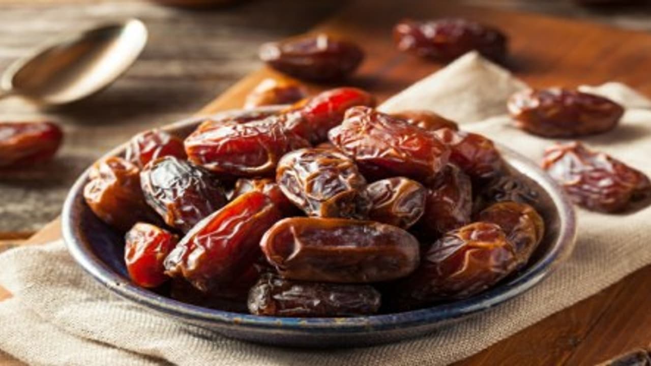 பேரீச்சம் பழத்தில் இருக்கும் மருத்துவ நன்மைகளை .... பேரீச்சம் பழத்தில் இருக்கும் மருத்துவ நன்மைகளை ....