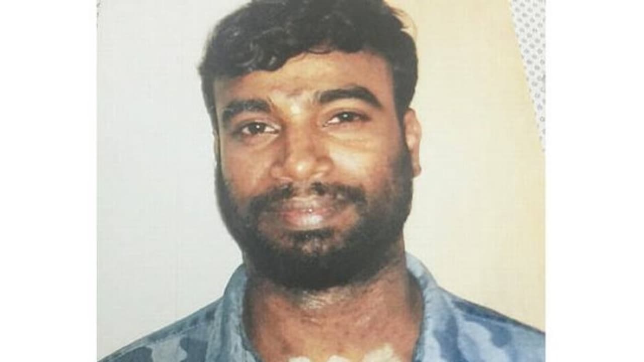 பிரபல ரவுடி கல்வெட்டு ரவி, துப்பாக்கி முனையில் கைது பிரபல ரவுடி கல்வெட்டு ரவி, துப்பாக்கி முனையில் கைது