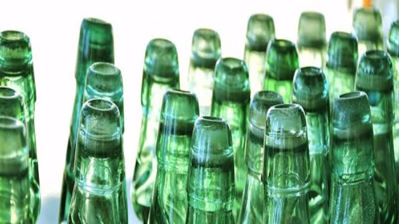 உங்களுக்குத் தெரியுமா? விஷம் அன்றே கொல்லும். சோடா நின்று கொல்லும்...