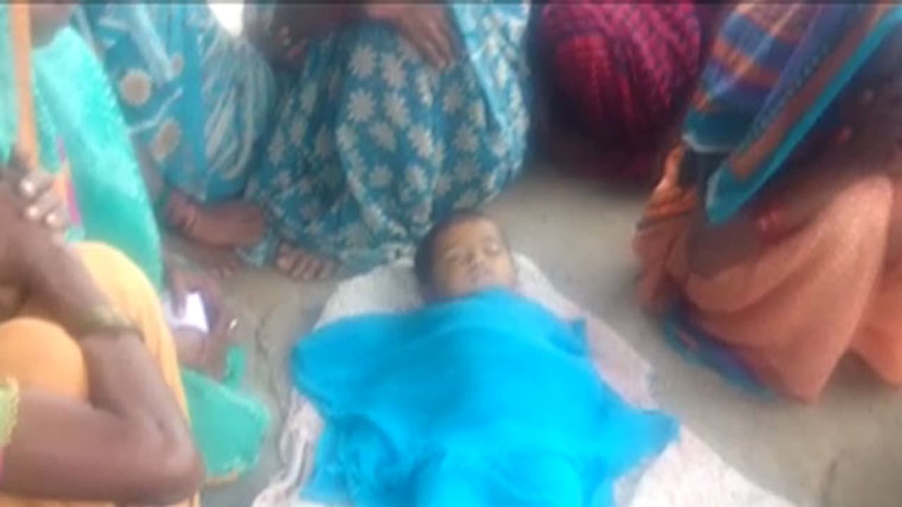 ನಿಧಿಯಾಸೆಗಾಗಿ ಮಗುವನ್ನೇ ಬಲಿಕೊಟ್ಟರಾ ಪೋಷಕರು? ನಿಧಿಯಾಸೆಗಾಗಿ ಮಗುವನ್ನೇ ಬಲಿಕೊಟ್ಟರಾ ಪೋಷಕರು?