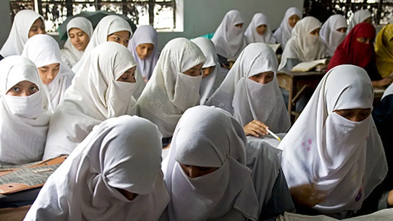 'Hindu girls can also wear burqa' 'Hindu girls can also wear burqa'