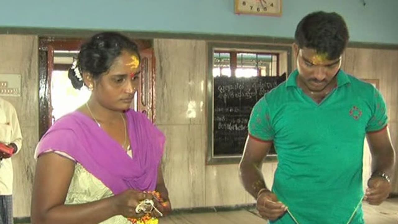 ಕಾಲೇಜು ದಿನಗಳಲ್ಲಿ ಬೇಕಿತ್ತು ಪ್ರೀತಿ ಪ್ರೇಮ: ಸರ್ಕಾರಿ ಕೆಲಸ ಸಿಕ್ಕ ಮೇಲೆ ಕೈ ಕೊಡೋ ಪ್ಲಾನ್!