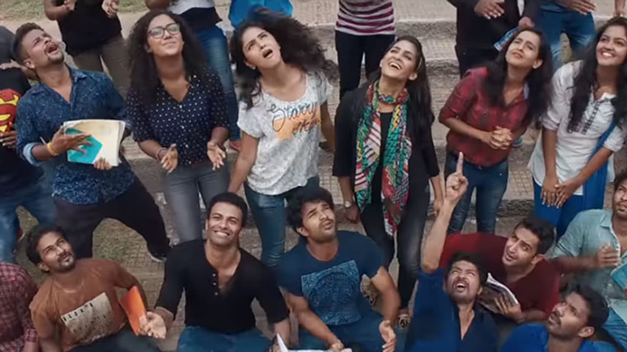 അവള് വേണ്ട്രയ്ക്ക് ശേഷം വൈറലായി ശബരീഷ് വര്മ്മയുടെ 'ടങ്കടക്കര' അവള് വേണ്ട്രയ്ക്ക് ശേഷം വൈറലായി ശബരീഷ് വര്മ്മയുടെ 'ടങ്കടക്കര'