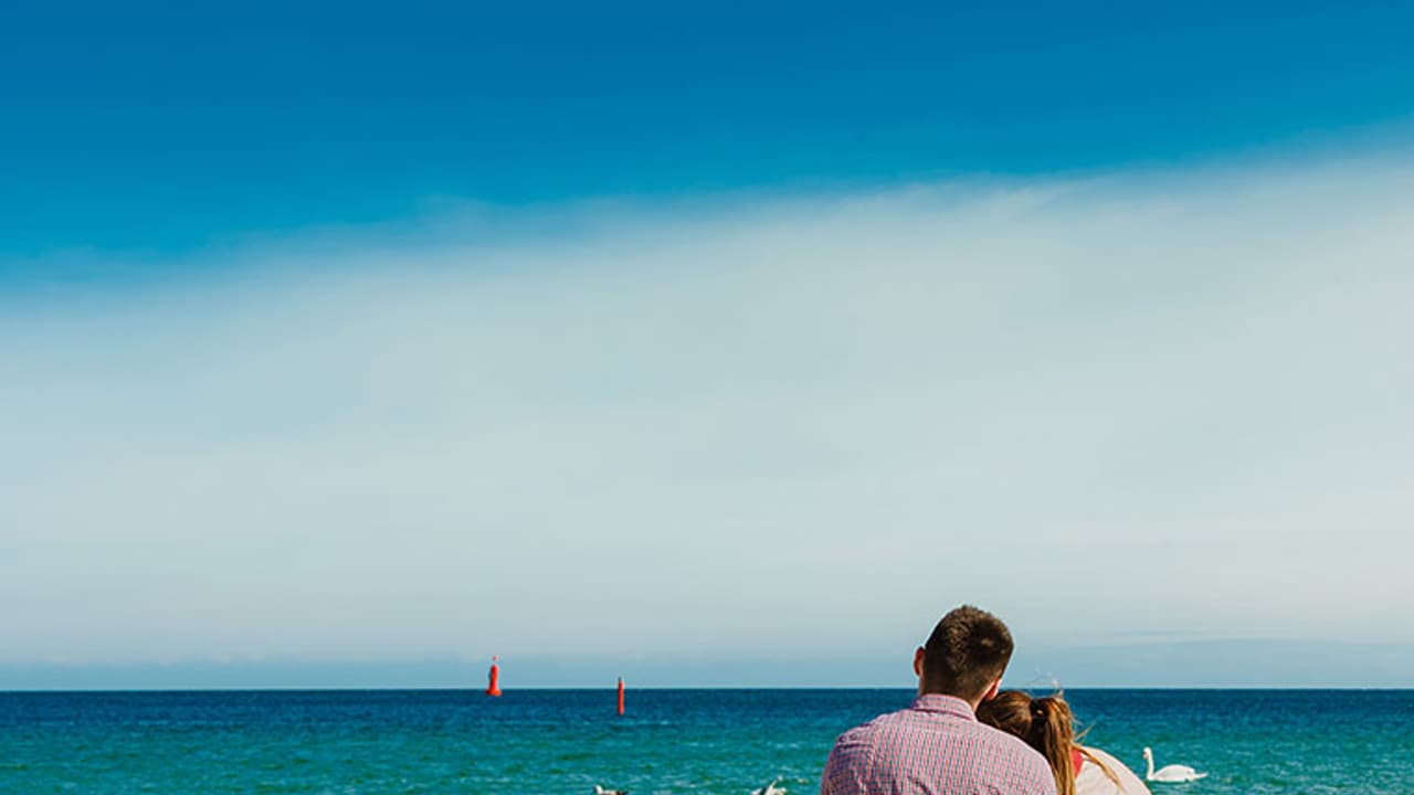 ಯುವಕ ಯುವತಿ ಬಗ್ಗೆ ಶಂಕೆ: ದೂರು