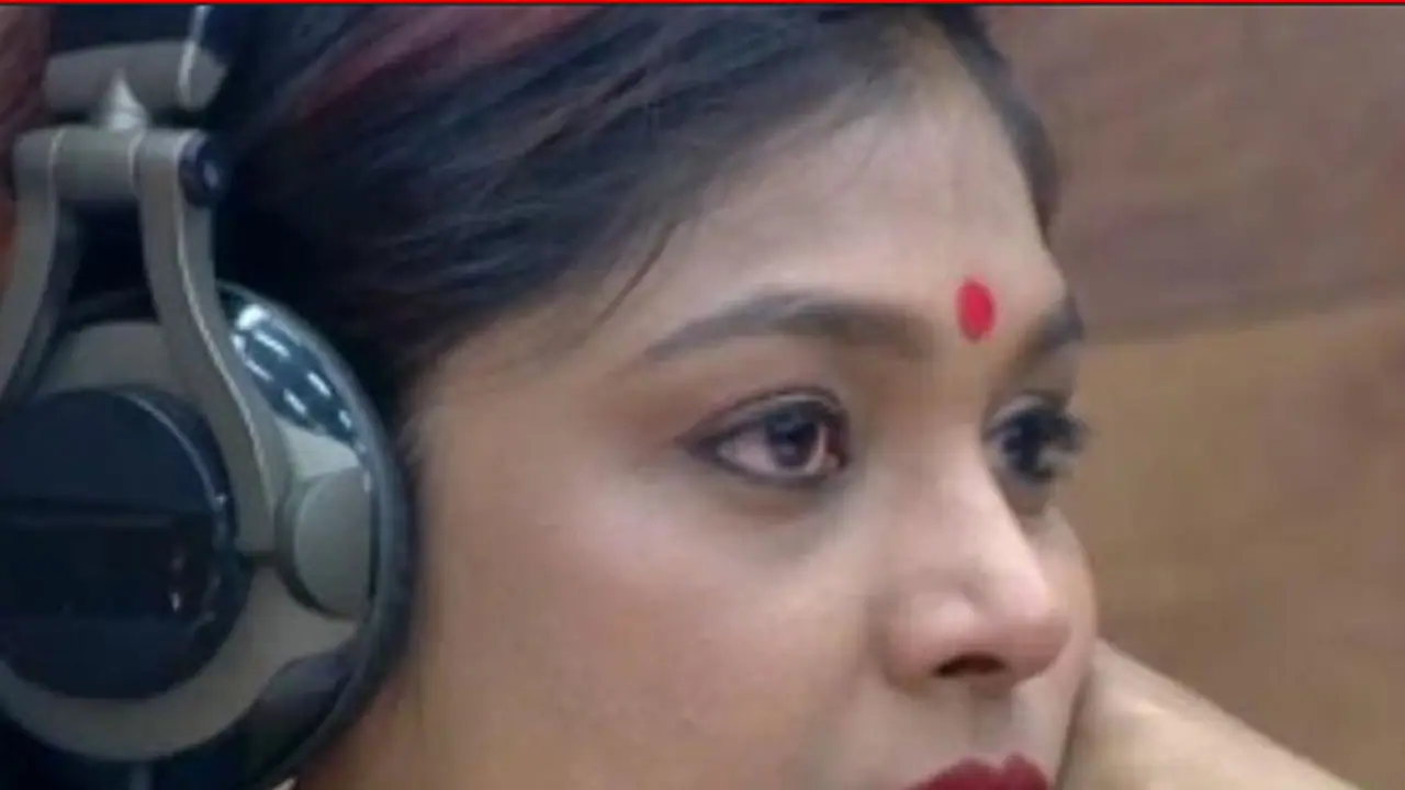 ಮಿಡ್'ವೀಕ್'ನಲ್ಲಿ ಕನ್ನಡ ಬಿಗ್'ಬಾಸ್'ನಿಂದ ಶಾಲಿನಿ ಔಟ್..? ಮಿಡ್'ವೀಕ್'ನಲ್ಲಿ ಕನ್ನಡ ಬಿಗ್'ಬಾಸ್'ನಿಂದ ಶಾಲಿನಿ ಔಟ್..?