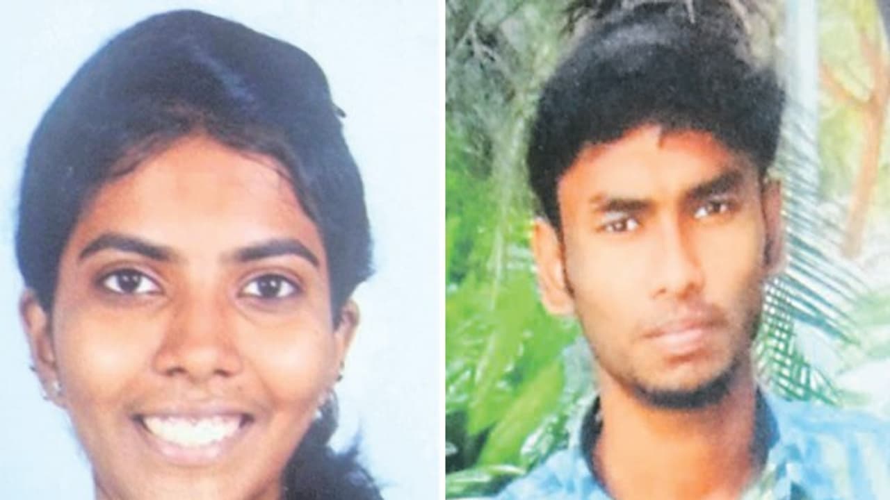 குரங்கணி தீ விபத்து மேலும் 2 பேர் சாவு…. பலி எண்ணிக்கை 14 ஆக உயர்வு!! குரங்கணி தீ விபத்து மேலும் 2 பேர் சாவு…. பலி எண்ணிக்கை 14 ஆக உயர்வு!!