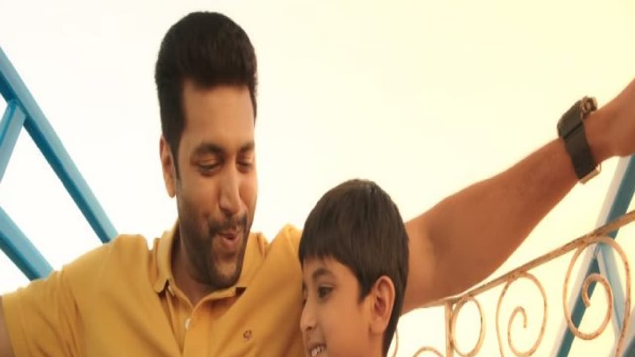 மகனுக்கு ஆதரவு கொடுங்கள்... டிக் டிக் டிக் பட விழாவில் பேசிய ஜெயம் ரவி..! மகனுக்கு ஆதரவு கொடுங்கள்... டிக் டிக் டிக் பட விழாவில் பேசிய ஜெயம் ரவி..!