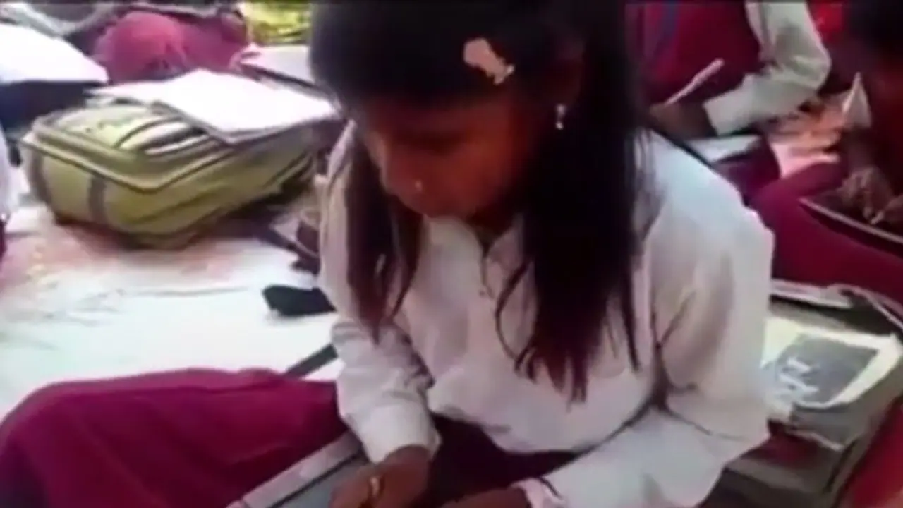 This Indian school makes its students write with both hands