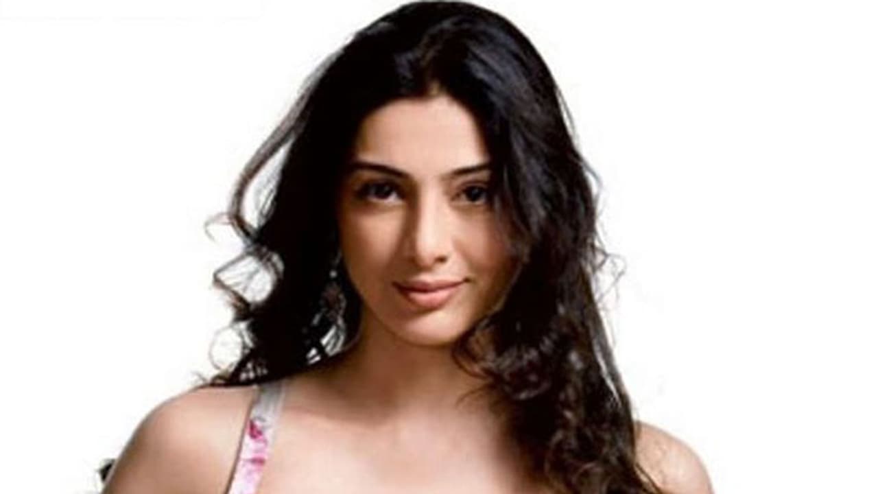 టబు పెళ్లి చేసుకోపోవటానికి కారణం అతడేనట టబు పెళ్లి చేసుకోపోవటానికి కారణం అతడేనట